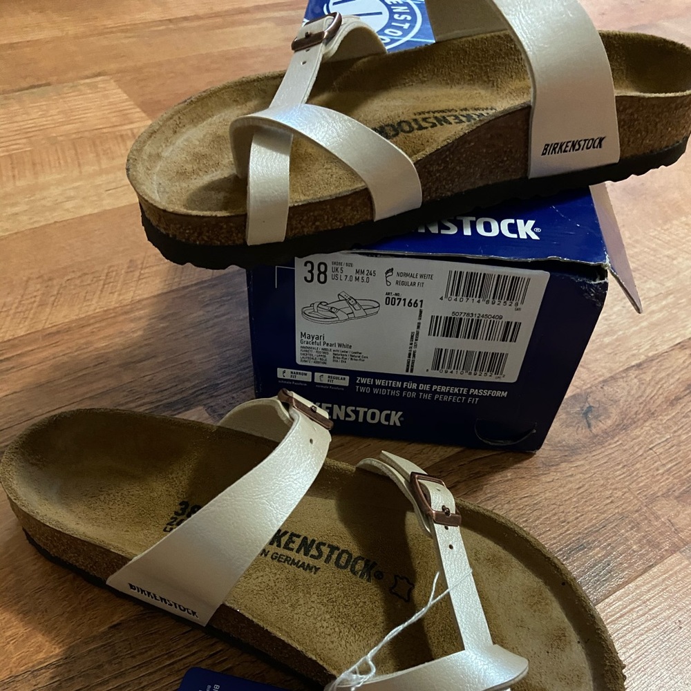NWT Birkenstock Mayari size 38